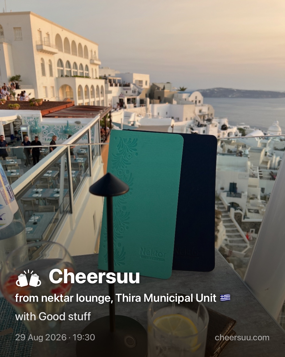 A Cheersuu from nektar lounge, Thira